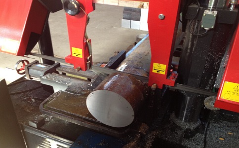 阳朔卧式带锯床加工时出现明显振荡如何排查？